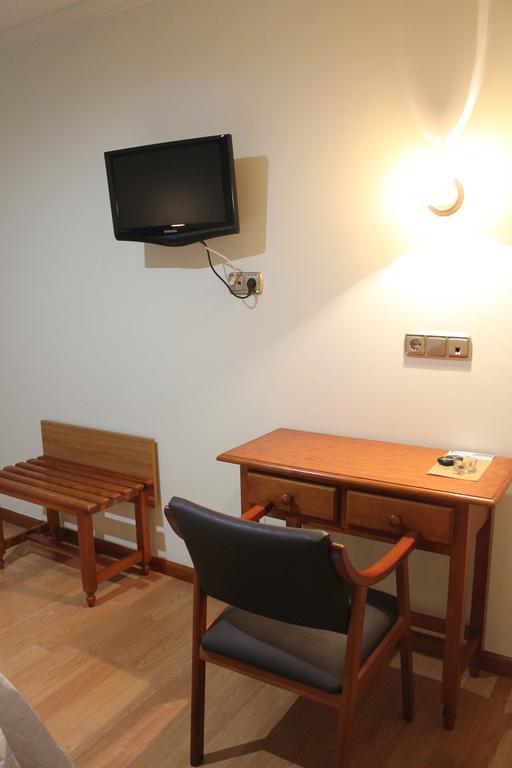 Hotel El Castillo Ponferrada Luaran gambar